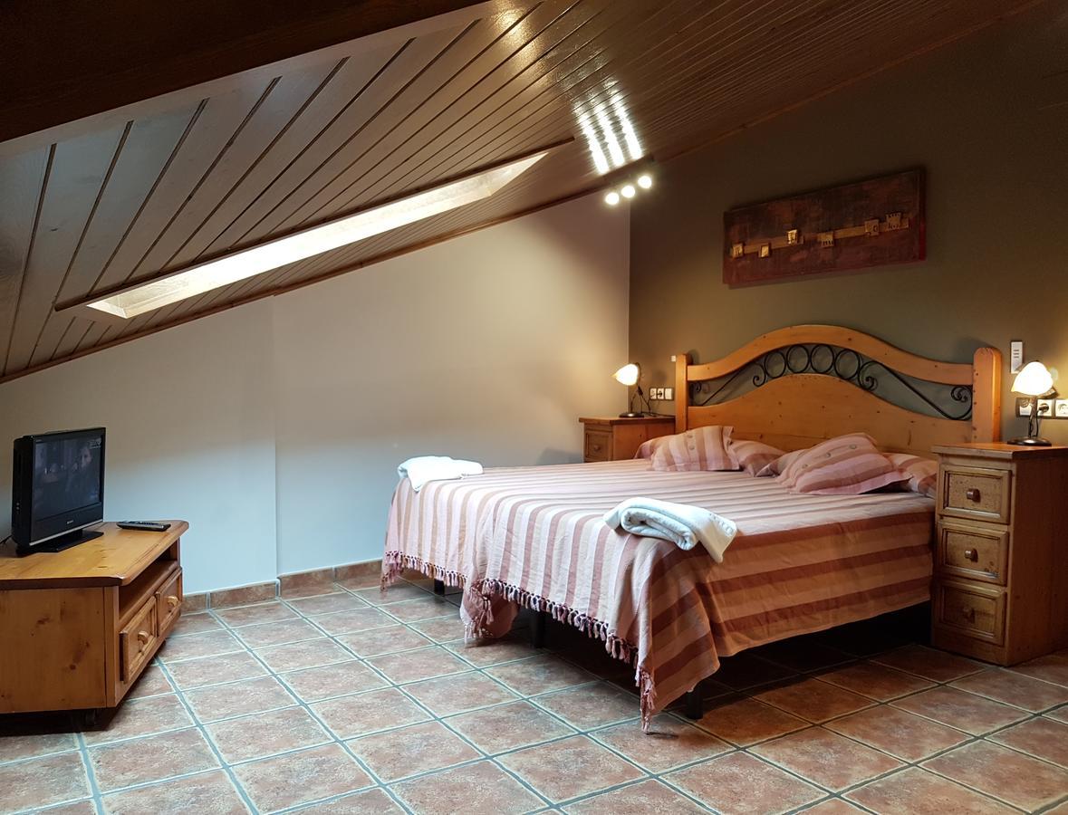 Apartaments Cal Noi 캄프로돈 외부 사진