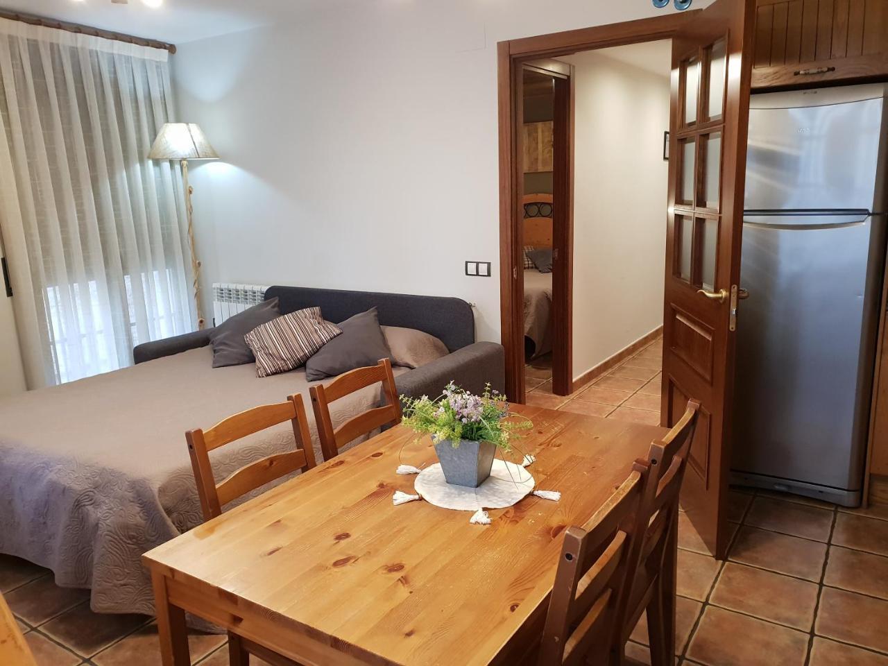 Apartaments Cal Noi 캄프로돈 외부 사진