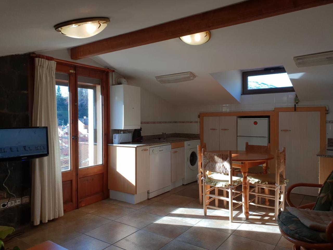 Apartaments Cal Noi 캄프로돈 외부 사진